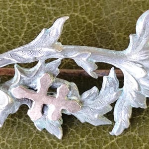 Broche Ancienne Début 1900 - Motif Chardon Et Croix De Lorraine, Occasion