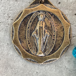 rare large miraculous Virgin Mary medal