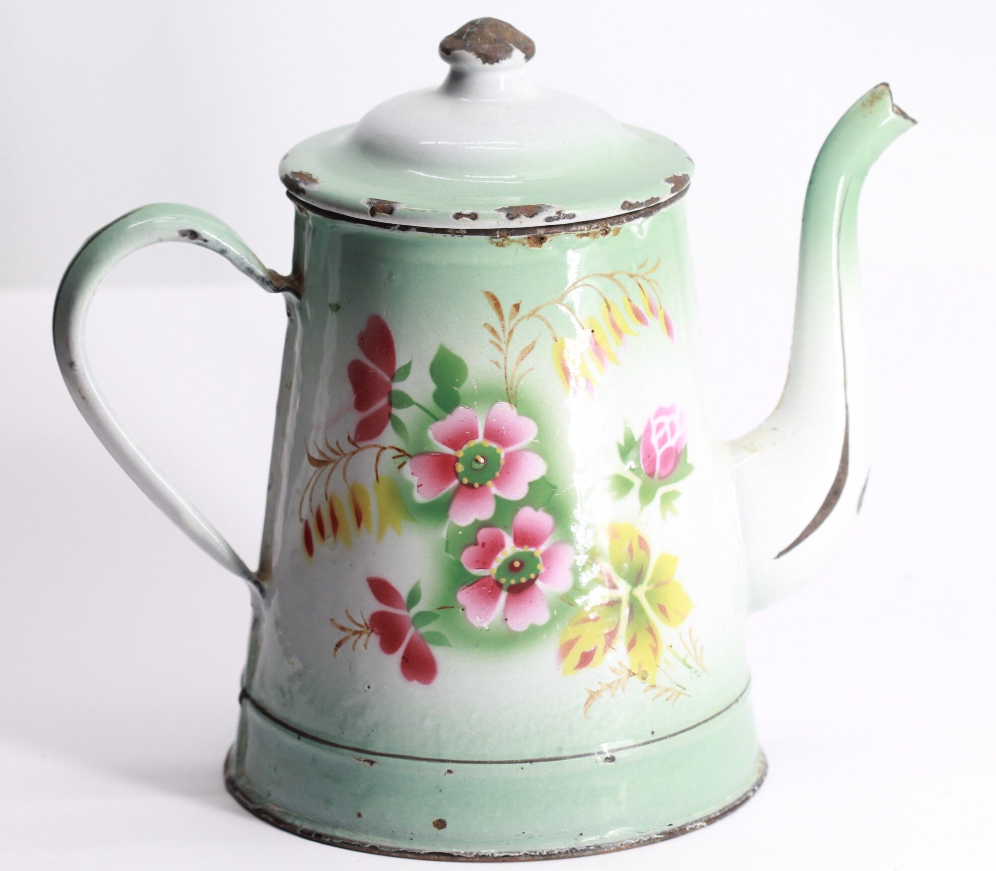 Ancienne Cafetière en Email