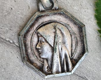 Antica medaglia religiosa della Vergine Maria di Lourdes