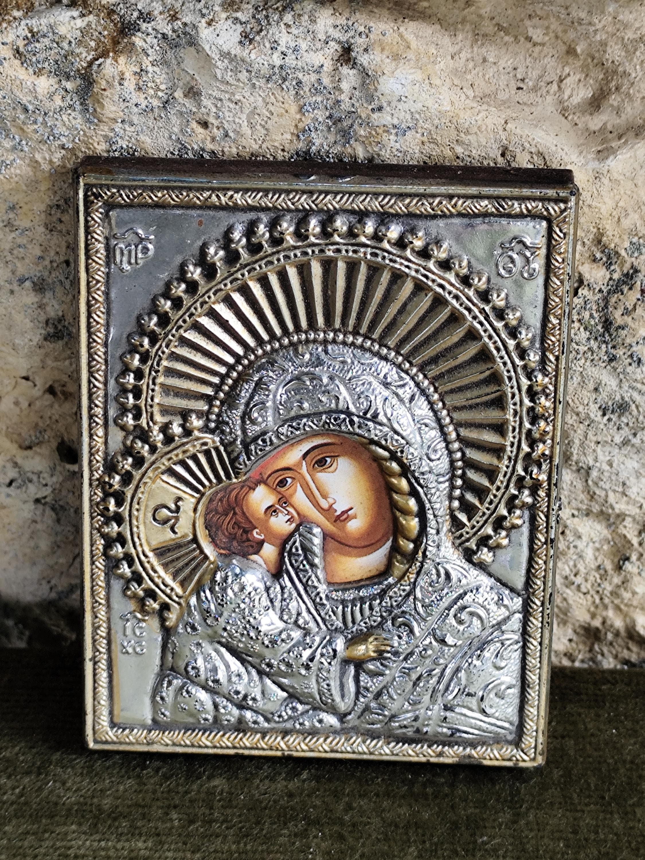Byzantine icon Virgin Mary and Child