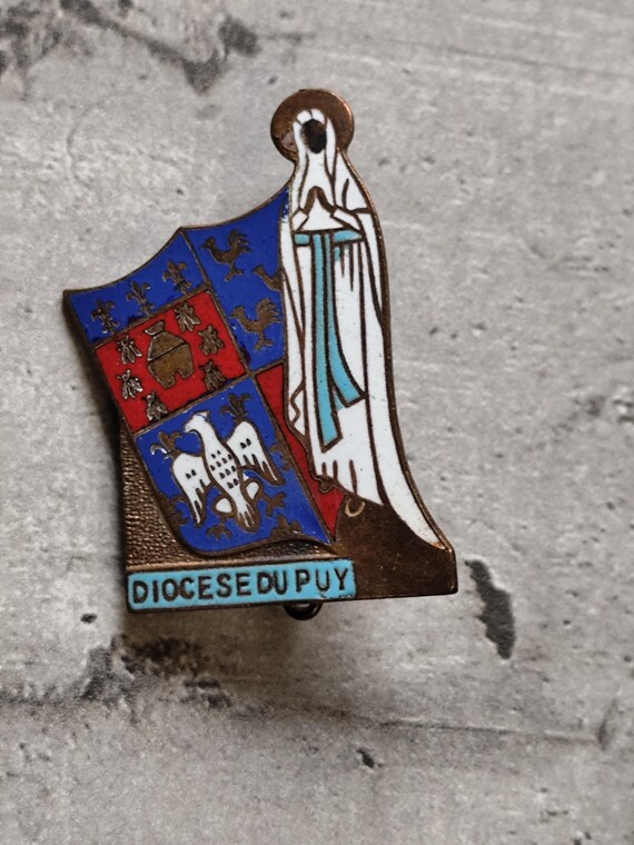 enamel puy brooch View 2