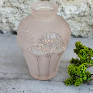 Little pink glass vase