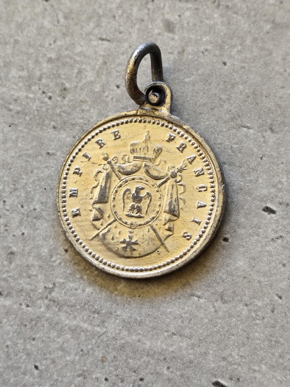 Ancien pendentif empereur napoleon III empire fra… - image 2