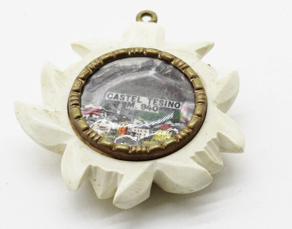 rare edelweiss bakelite pendant