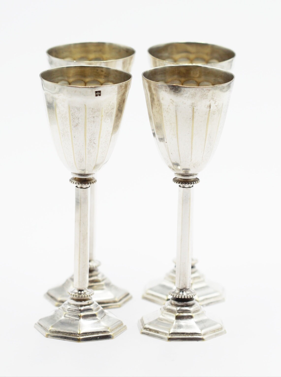 Lot de 4 Coupes en Métal Argenté