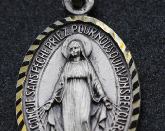 miraculous medal of the Virgin Mary