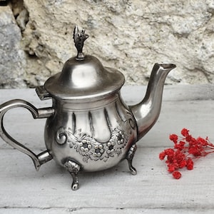 vintage eagle teapot