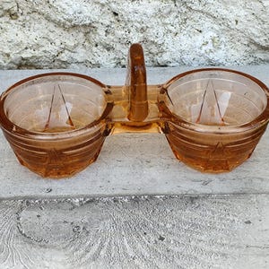Antike rosa Salz- und Pfefferstreuer aus Glas