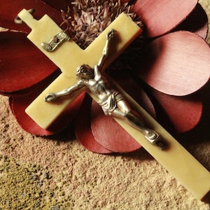 antikes Bakelitkreuz