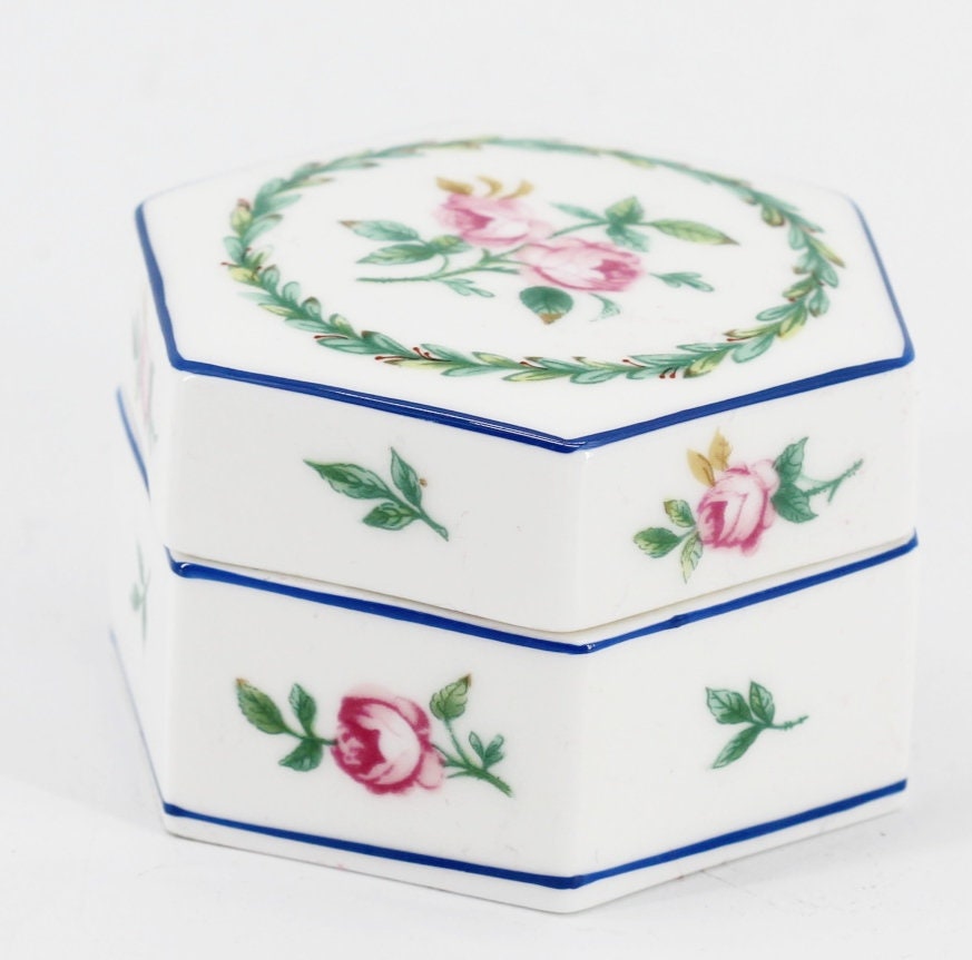 Boîte en Porcelaine Ancienne Minton