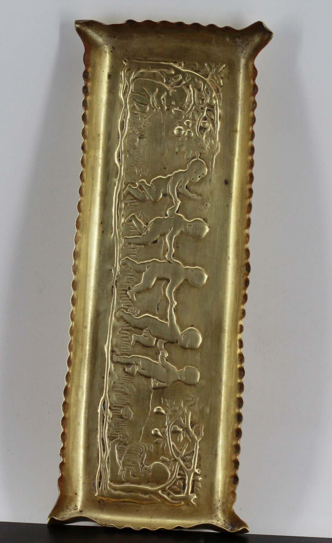 Rare Coupelle Enfants en Laiton