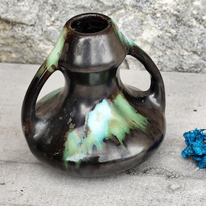 Ceramic vase with retro patterns from the 60s/70s