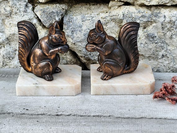 Serre-livres En Marbre Blanc – Sculptures D'animaux, Style Figurine, Occasion