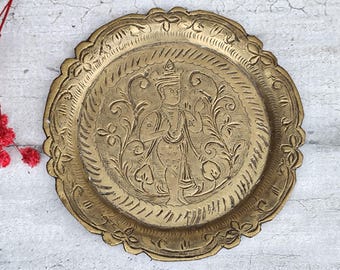 Piccolo vassoio antico indiano in ottone