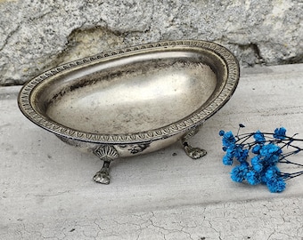 Antique silver-plated metal sugar bowl on feet | Louis XV style with gadrooned edges | Vintage candy dish 11.7cm | Elegant table decoration