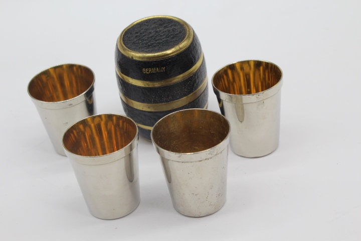 Tonneau avec Gobelets Vintage /Verres Vintage/Tonneau Vintage