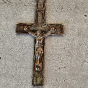 Antiker silberfarbener Jesus Christus Kruzifix Kreuz Anhänger