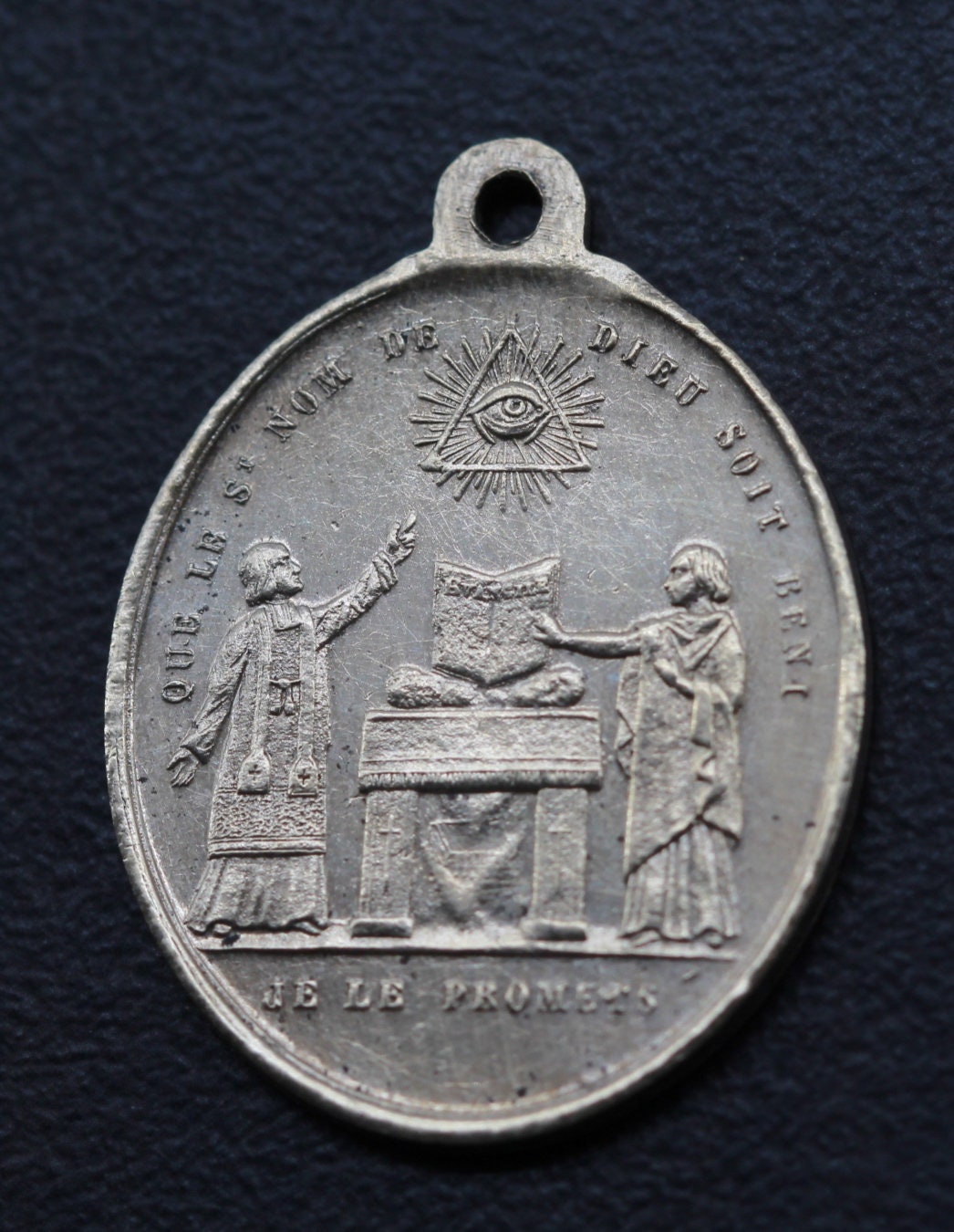 Rare Médaille Jésus Christ
