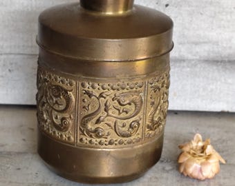 アンティーク真鍮のタバコ入れ - Etsy 日本