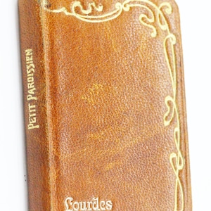 Small heavy leather travel parishioner