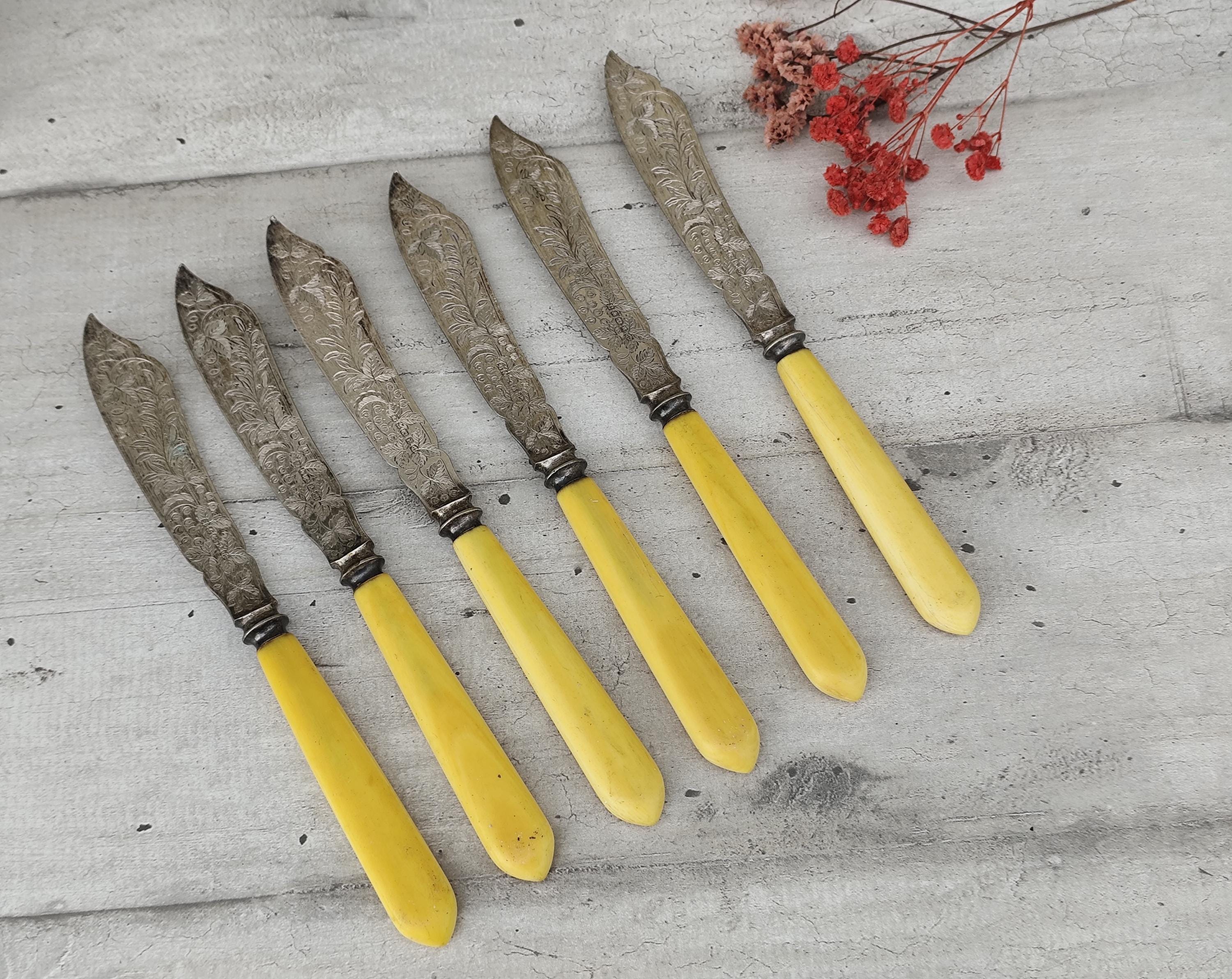Lot De 13 Pièces De Manches De Couteau Anciens En Bakélite – Angleterre