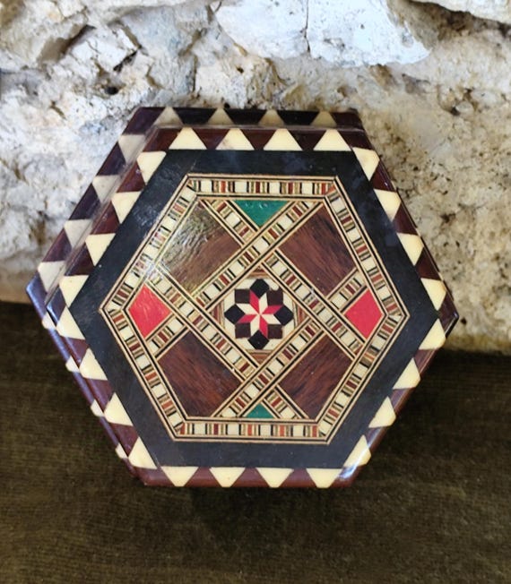 Ancienne Boîte à Bijoux Orientale En Bois Marqueté - Fait Main