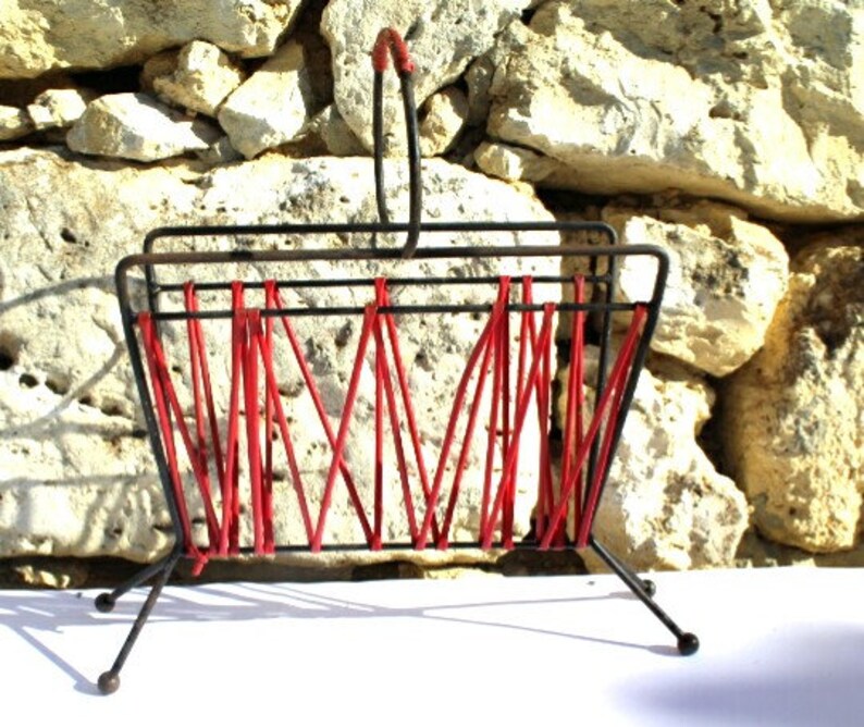 small magazine holder