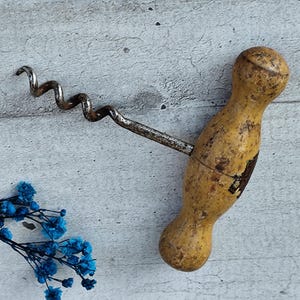 vintage wooden corkscrew