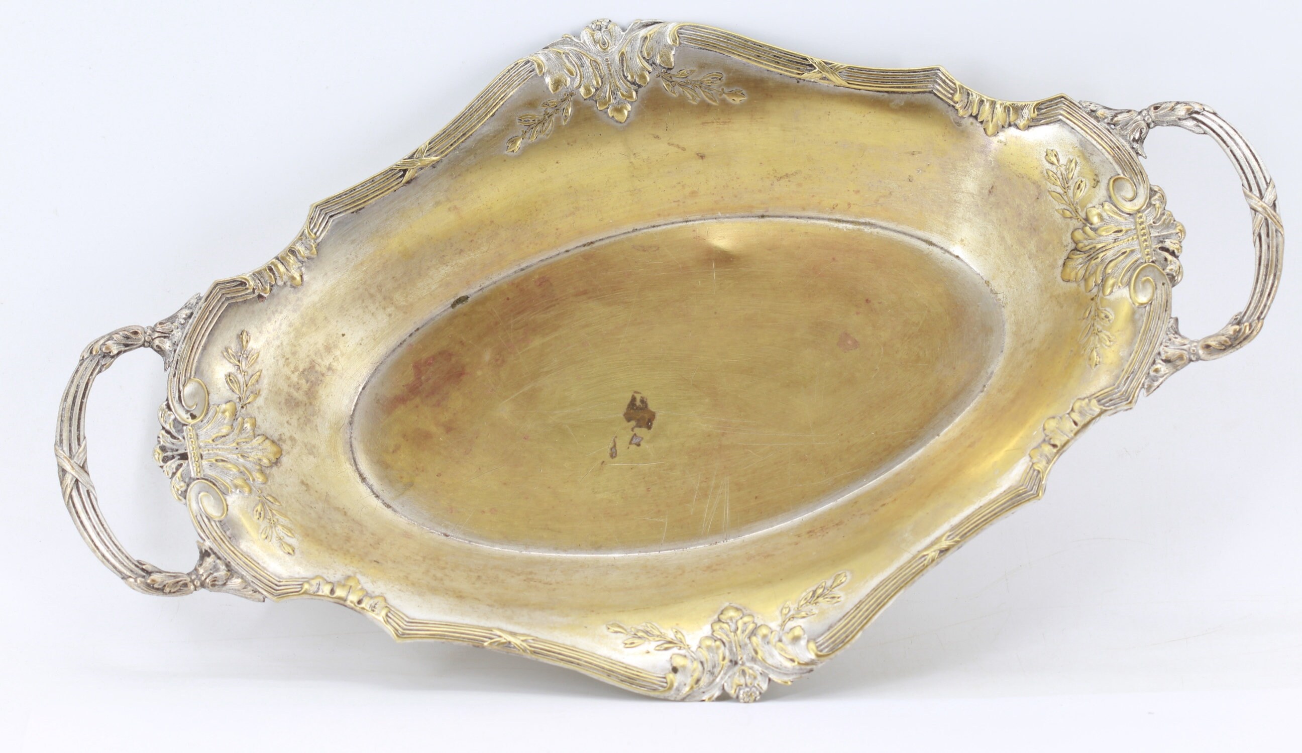 Plat en Metal Ancien