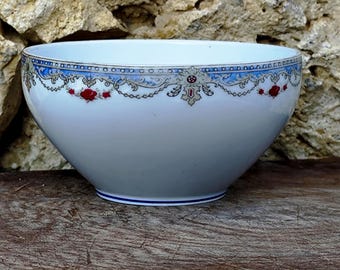ヴィンテージのフランス製白磁の大きなカフェオレボウル（金の装飾