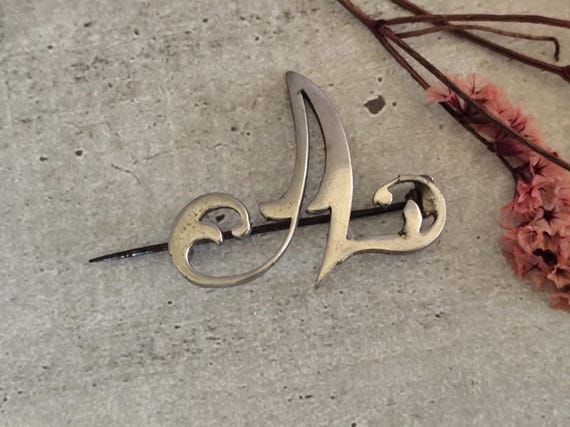 Ancienne broche initiale A - image 1