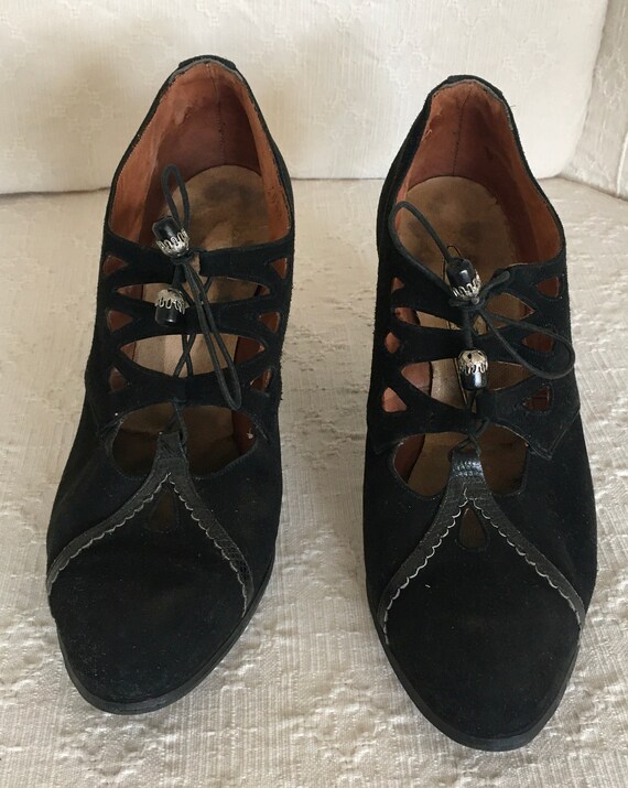 1930s lace up black suede shoes