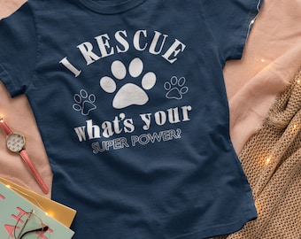 Camiseta unisex Rescato - Rescato a mamá perro - Mamá de piel - Acaricia a todos los perros - Rescata animales - Adopta y salva vidas - Pelo de perro - Señora gato - Rescatado