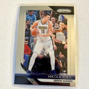 Basketball Karte - Nikola Jokic #92 - Silber - Denver Nuggets - 2018 Panini Prizm Karte - Unbewertet - Kostenloser Versand für Bestellungen über 10 Dollar