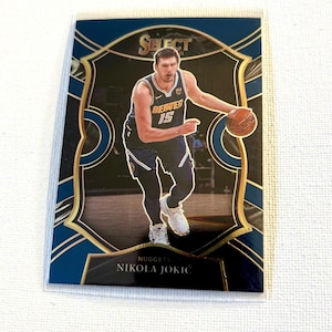 Basketball Karte - Nikola Jokic #58 - Blau - Denver Nuggets 2021 Panini Auswahlkarte - Ohne Einstufung - Kostenloser Versand für Bestellungen über 10 Dollar