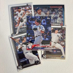 Baseball Cards - New York Yankees - pick your favorite players - top load cases included -