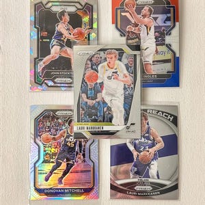 バスケットボール カード - ユタ ジャズ - お気に入りの選手を選べます - トップ ロード ケース付き - 10 ドル以上のご注文で送料無料