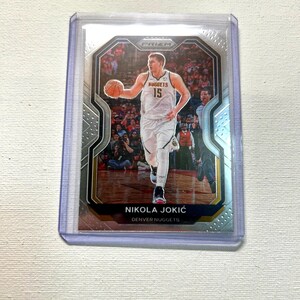 Basketball Karte - Nikola Jokic #114 - Silber - Denver Nuggets - 2020 Panini Prizm Karte - Unbewertet - Kostenloser Versand für Bestellungen über 10 Dollar