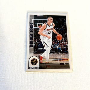 Basketball Karte - Nikola Jokic #287 - Weiß - Denver Nuggets 2022 NBA Hoops Karte - Ungraviert - KOSTENLOSER Versand für Bestellungen ab 10 Dollar