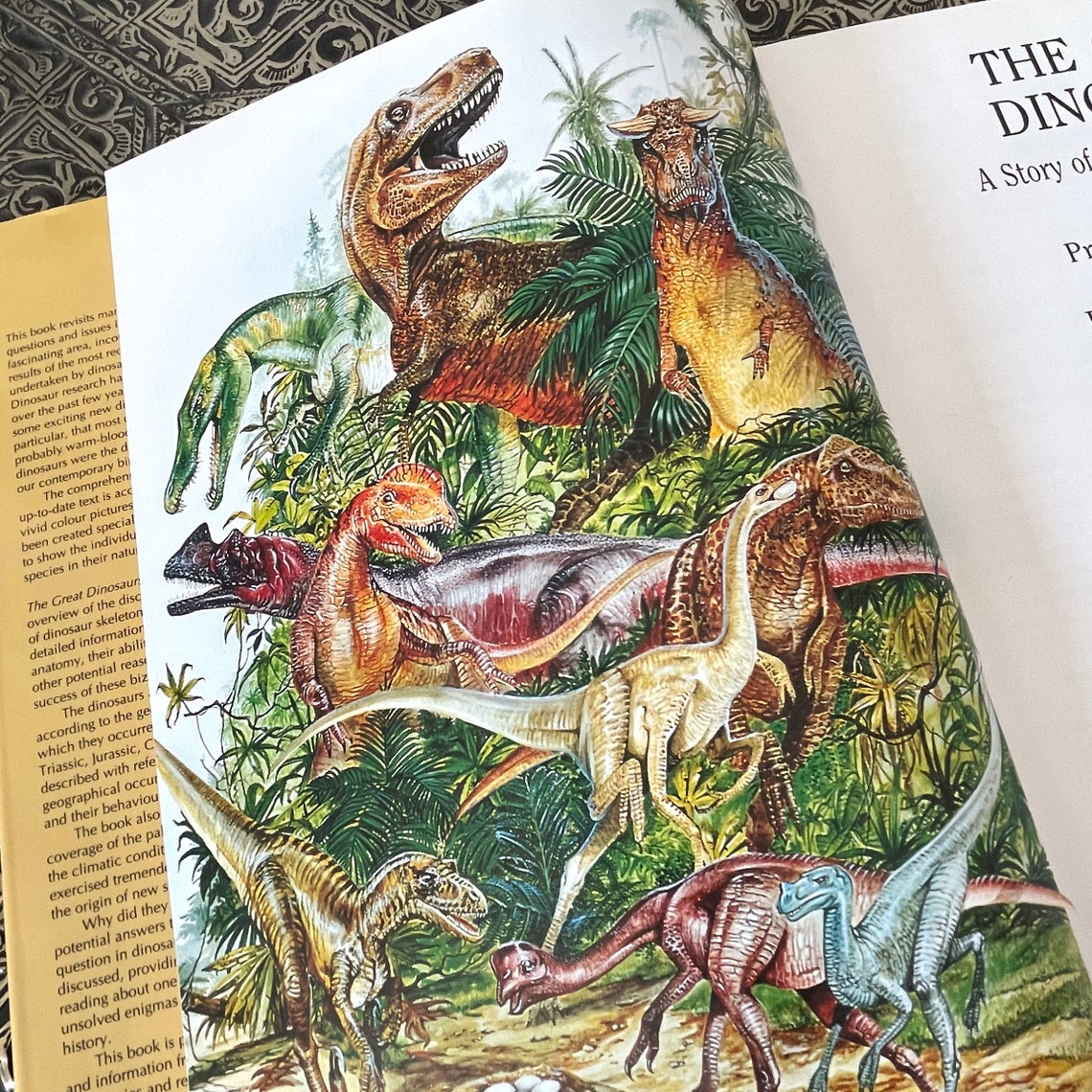 The Great Dinosaur Debate by Robert T. Bakker The Great Dinosaur Debate by Robert T. Bakker