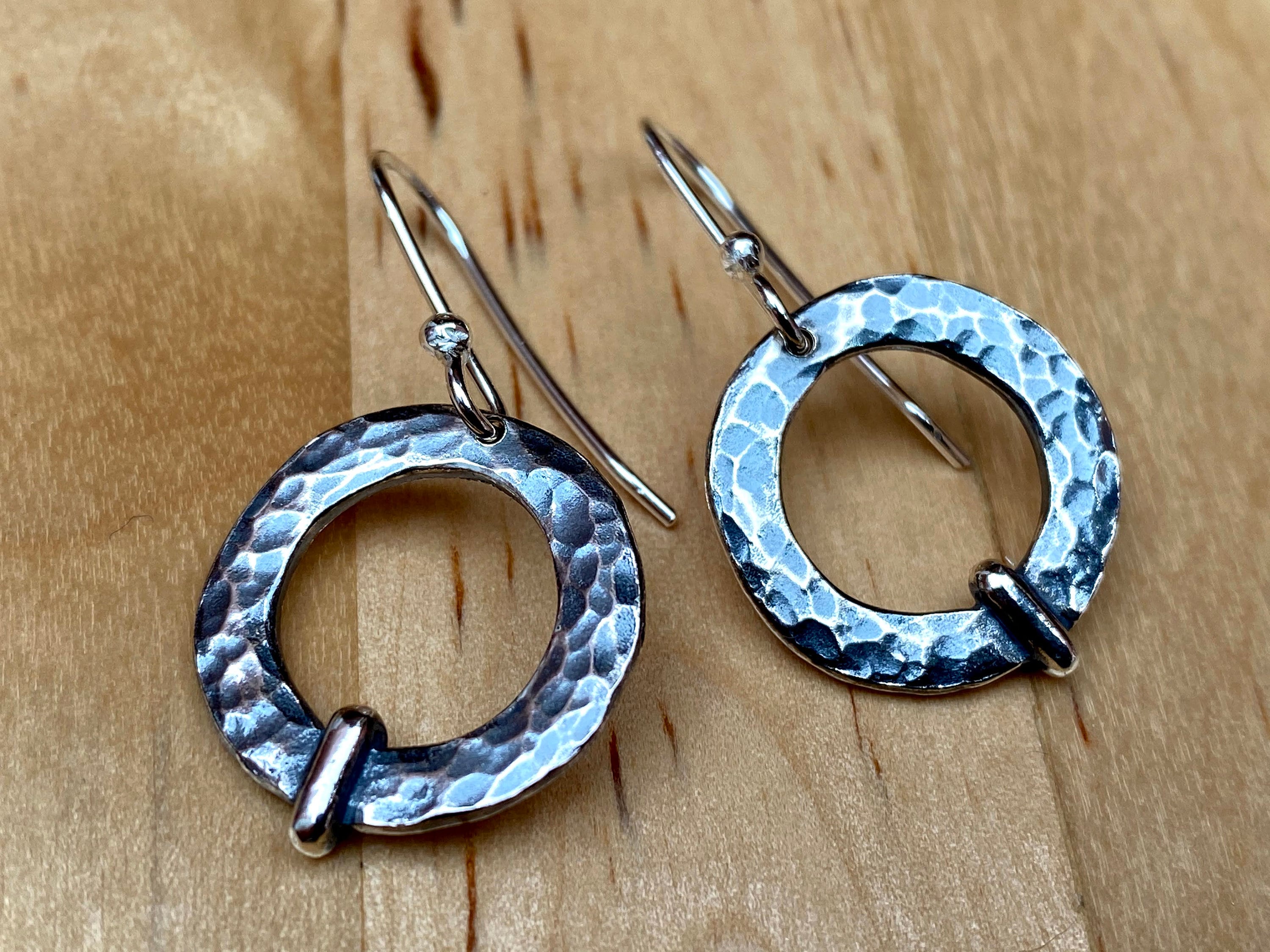 Update more than 176 claire's earrings online india seven.edu.vn