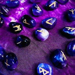 Elder Futhark Rune Botschaft (nur lesend)