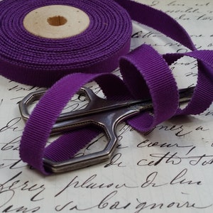 3/8&quot; Sawtooth Edge Grape  Vintage Cotton / Rayon Petersham Ribbon Trim millinery sewing craft bows