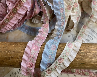1/2" Vintage Jacquard ruffle trim with embroidered florals  and leaves 240 DIY crafting wedding bridal sewing reenactment bows