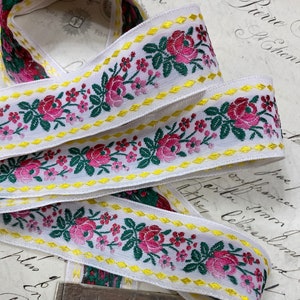 Ruban de finition vintage français 2,5 cm Jacquard blanc tissé de fleurs brodées roses ombrées et bordure en losanges unique 344-22