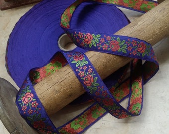 3/4"Vintage Französisches Royal Purple Jacquard Webbandband mit gestickten roten Blumen und süßen grünen Blättern #500