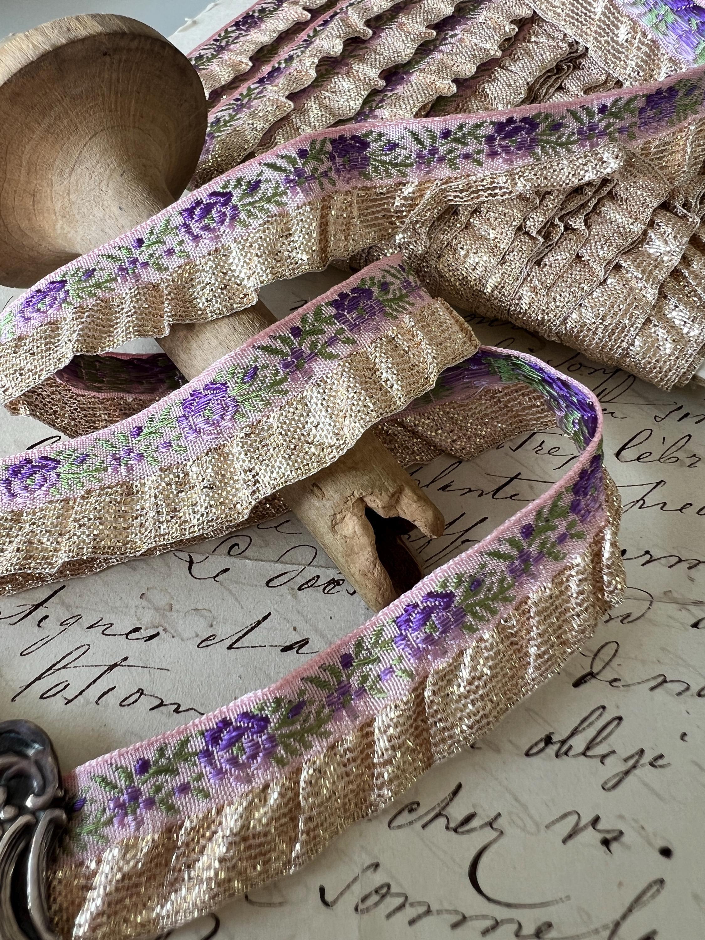 Historial Ruffle Trim 5/8