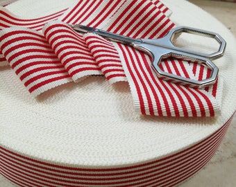 SALE : 1.375" Sawtooth Edge Vintage Stripe Petersham Grosgrain Ribbon Trim in beautiful Red and white (off white) Christmas, Candy Cane, USA