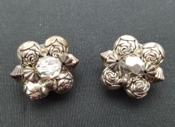 Vintage Clip Earrings, Lot of 4 Flowers and Free … - image 5